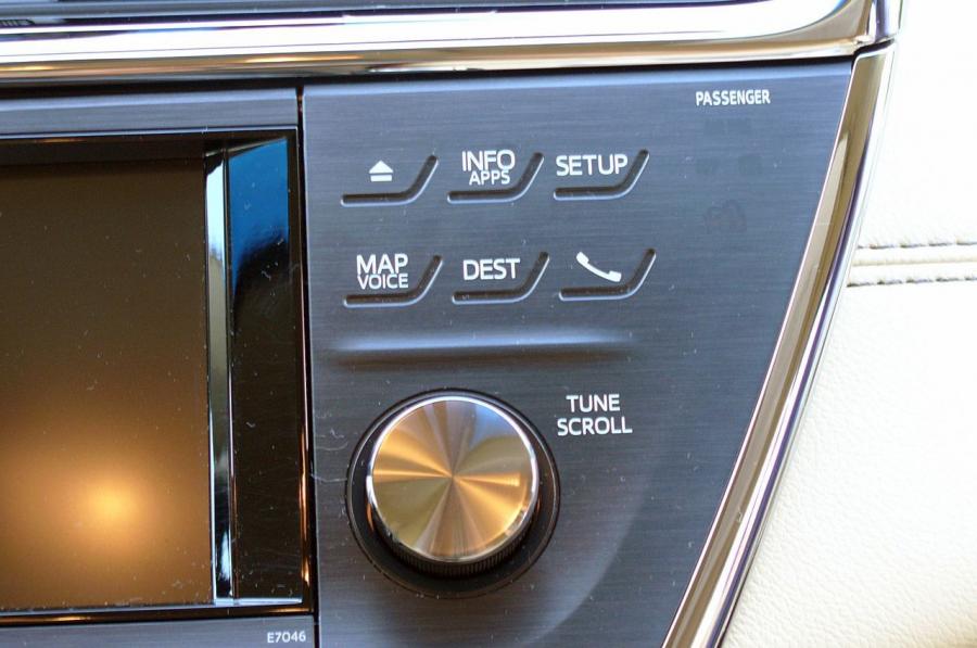  Toyota Avalon 2013 года  (фото 12 из 54)